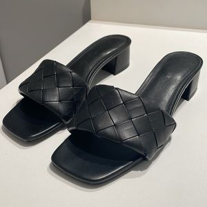 Marc Fisher black Casper braided sandals